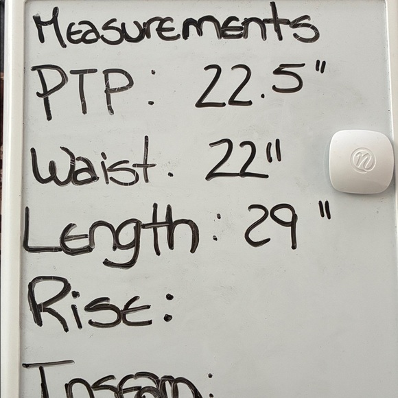 Brown 100% Polyester Leopard Print Button-Up Shirt Sz Medium - Picture 4 of 4